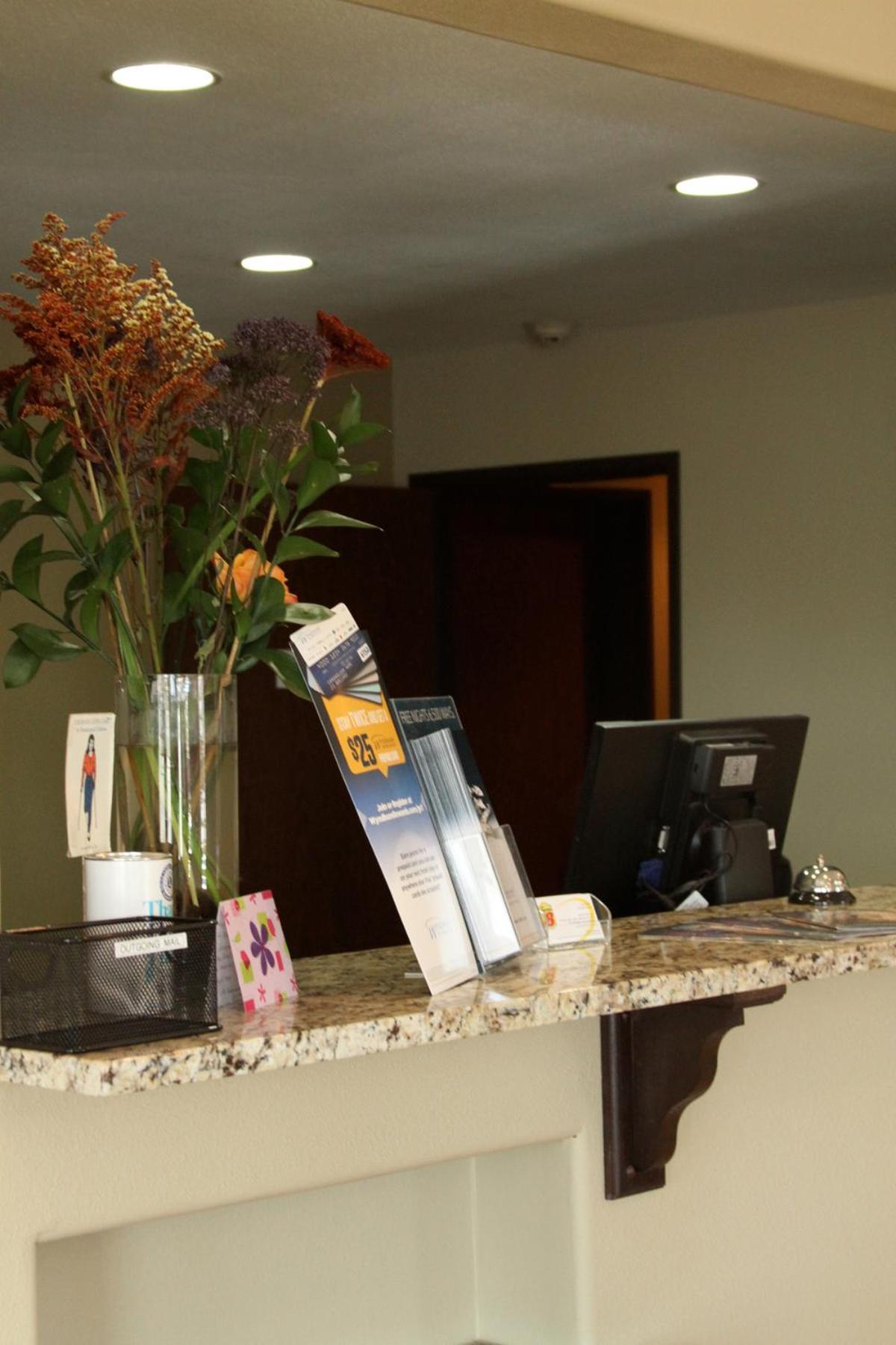 Motel Super 8 By Wyndham Montrose Esterno foto